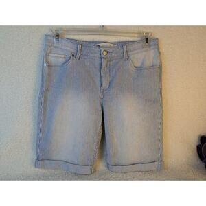 Levi’s Pinstripe Seersucker Bermuda Shorts Blue White Women’s Size 10 Waist